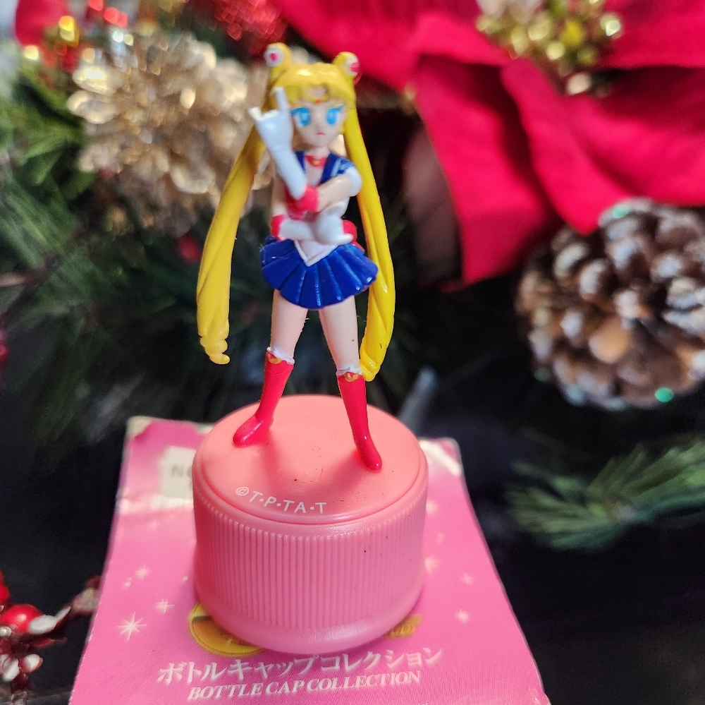 Vintage 5pk individual boxes Sailormoon Bottle Cap Figurines
